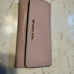 Michael Kors Blush Pink Wallet